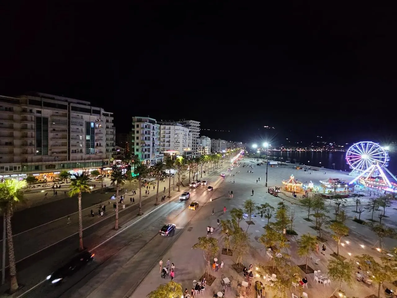 Holiday 2-Bed Apartment Seaview Vlore